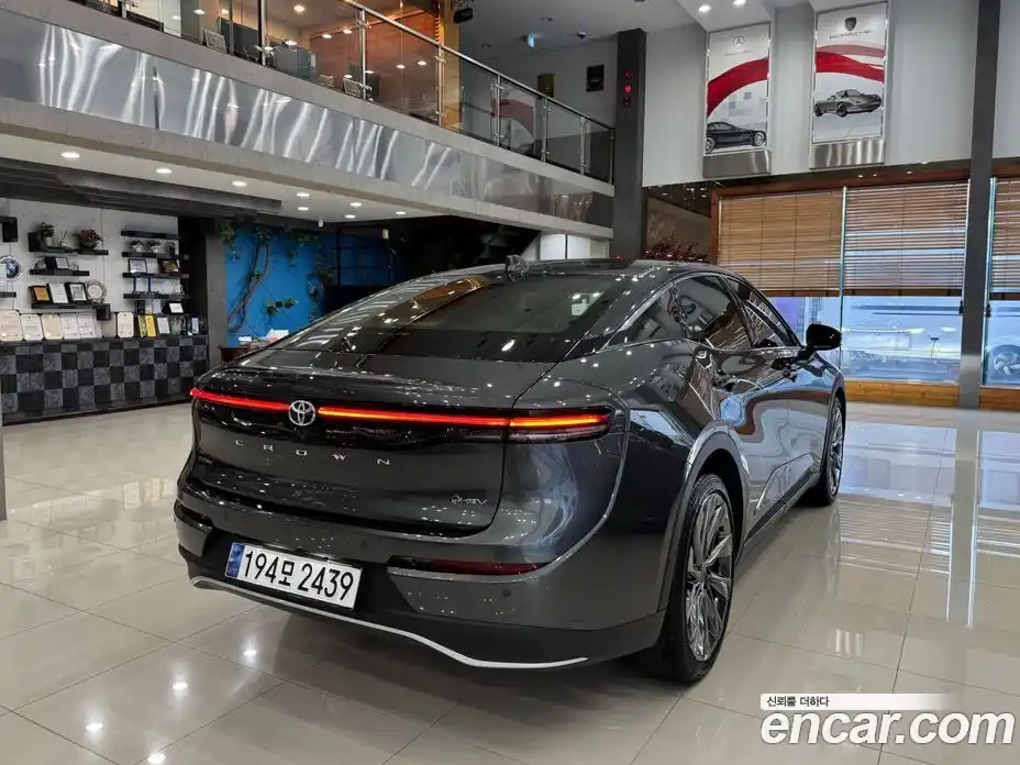 Toyota Crown 2024 2.5 автомат (гидро), фото 2 Toyota Crown 2024 2.5 автомат (гидро), фото 2