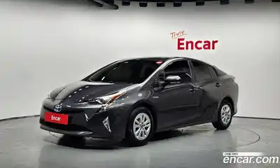 Toyota Prius 2018 1.8 автомат (гидро), миниатюра 1 Toyota Prius 2018 1.8 автомат (гидро), миниатюра 1