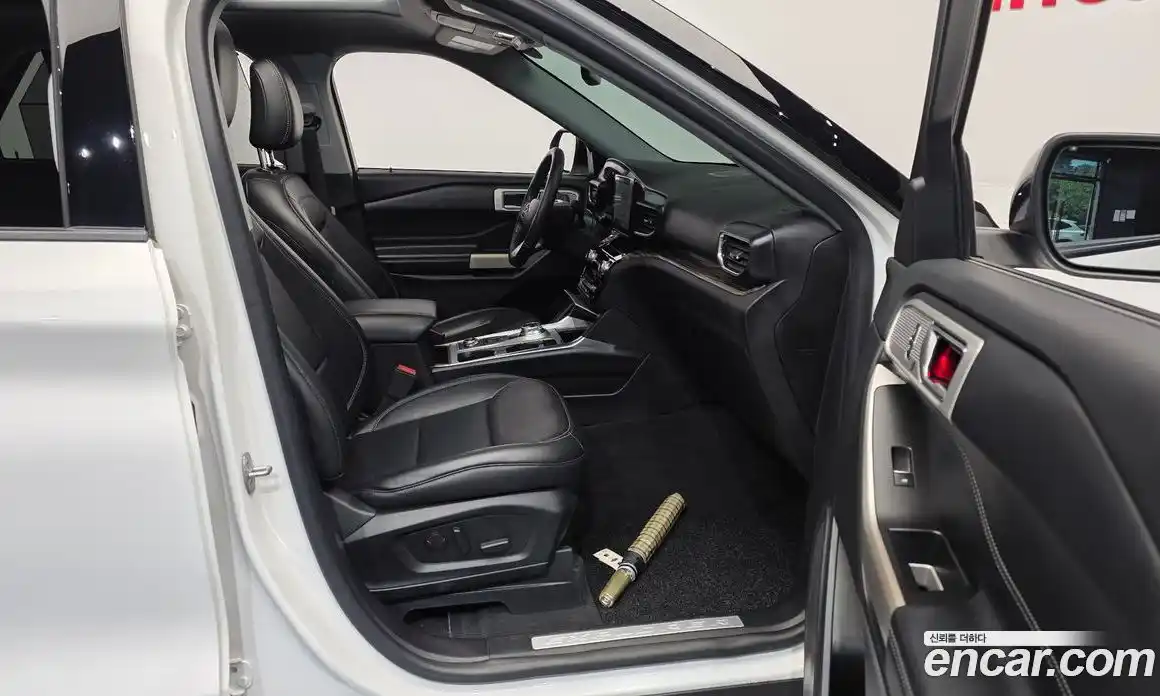 Ford Explorer 2022 2.3 автомат (гидро), фото 17