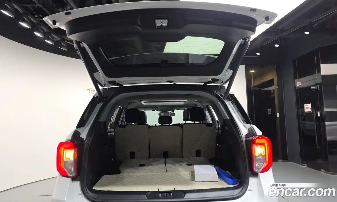 Ford Explorer 2022 2.3 автомат (гидро), фото 26