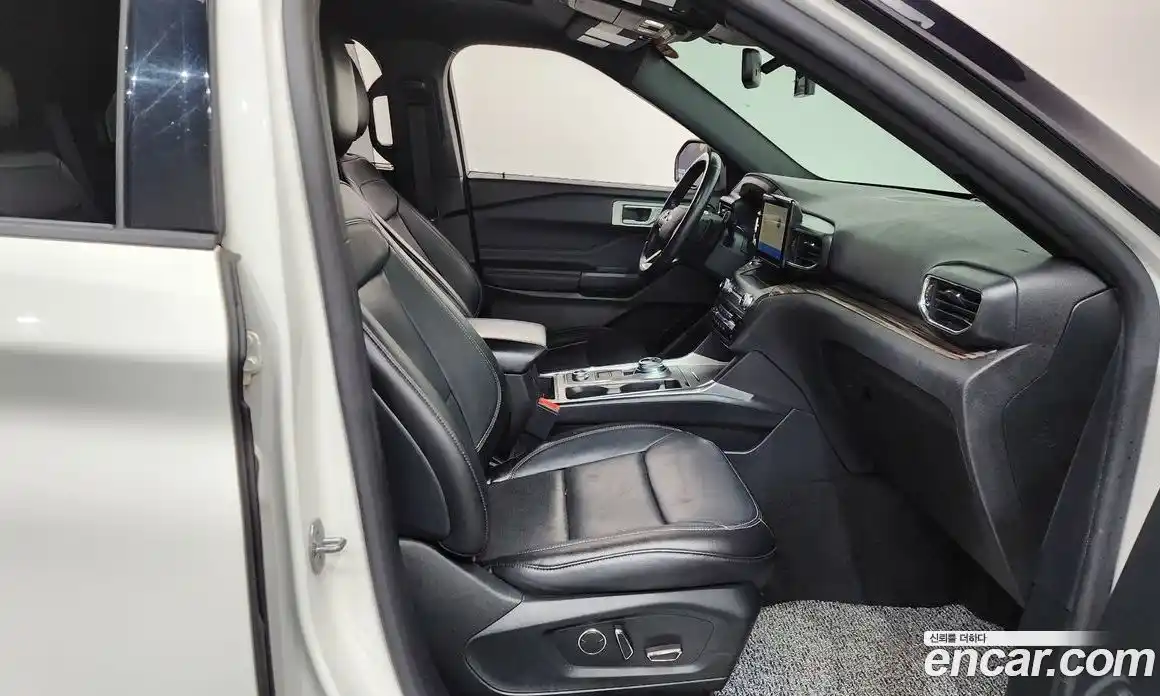 Ford Explorer 2020 2.3 автомат (гидро), фото 16