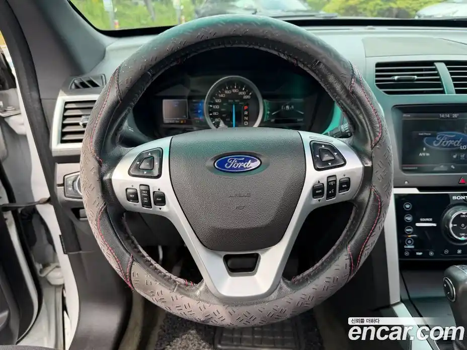 Ford Explorer 2013 3.5 автомат (гидро), фото 14
