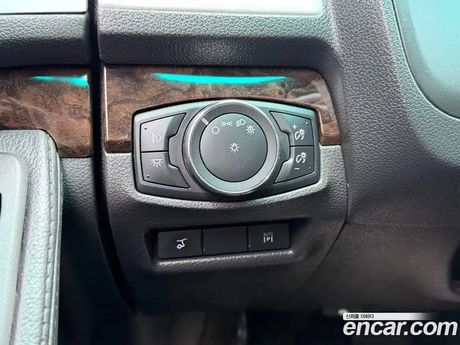 Ford Explorer 2013 3.5 автомат (гидро), фото 17