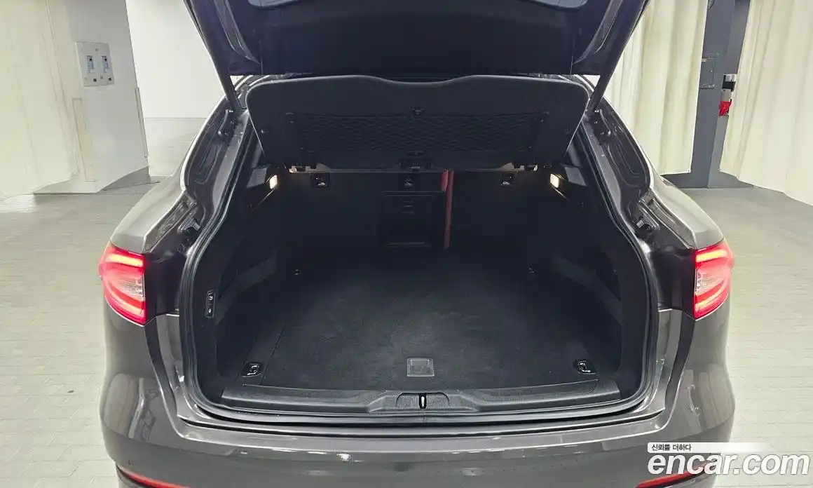Maserati Levante 2016 3.0 автомат (гидро), фото 20 Maserati Levante 2016 3.0 автомат (гидро), фото 20