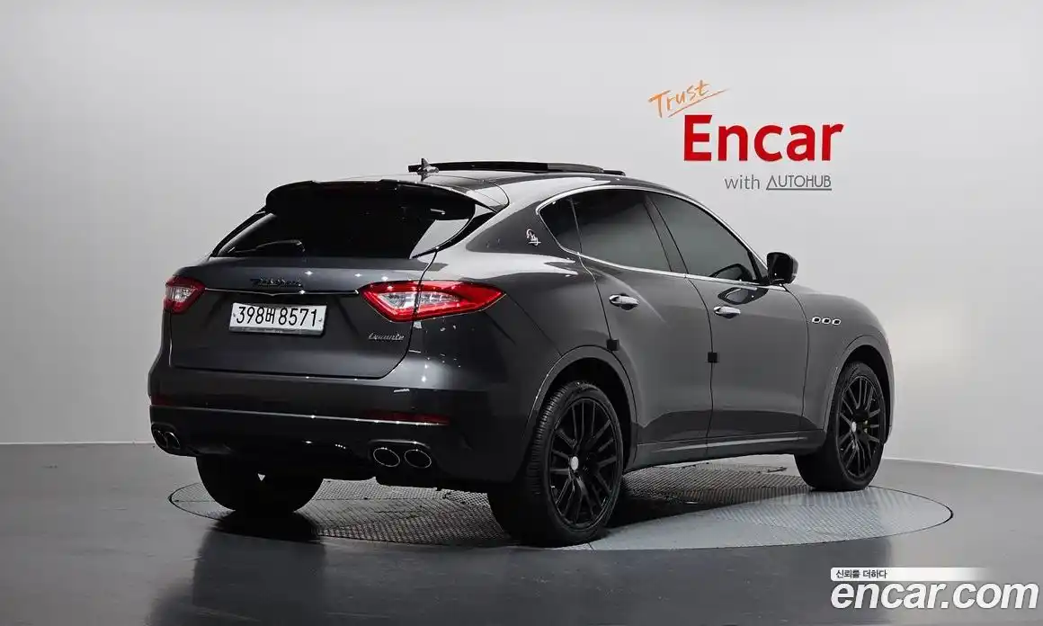 Maserati Levante 2016 3.0 автомат (гидро), фото 2 Maserati Levante 2016 3.0 автомат (гидро), фото 2