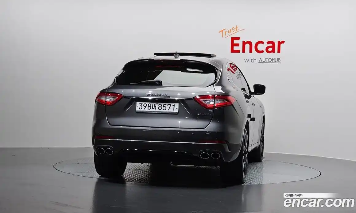 Maserati Levante 2016 3.0 автомат (гидро), фото 4 Maserati Levante 2016 3.0 автомат (гидро), фото 4
