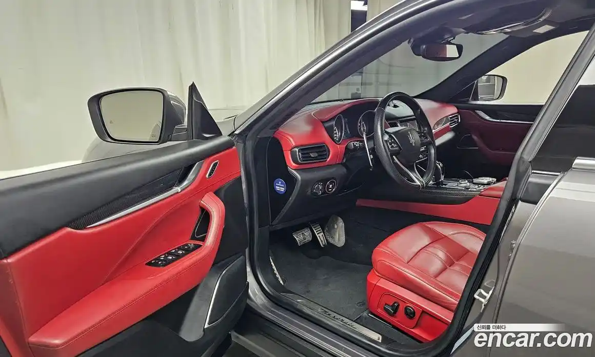 Maserati Levante 2016 3.0 автомат (гидро), фото 10 Maserati Levante 2016 3.0 автомат (гидро), фото 10