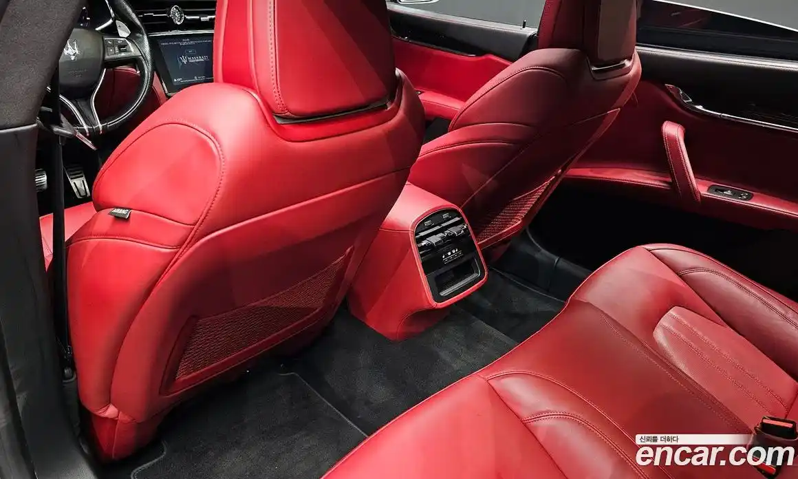 Maserati Quattroporte 2018 3.0 автомат (гидро), фото 31 Maserati Quattroporte 2018 3.0 автомат (гидро), фото 31