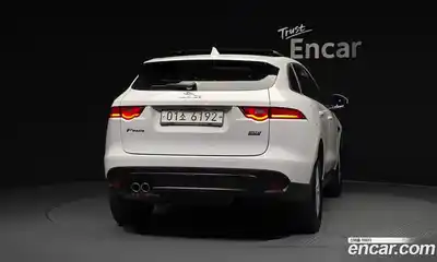 Jaguar F-Pace 2017 2.0 автомат (гидро), миниатюра 4 Jaguar F-Pace 2017 2.0 автомат (гидро), миниатюра 4