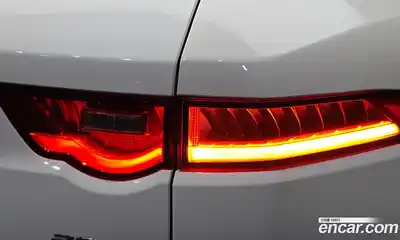 Jaguar F-Pace 2017 2.0 автомат (гидро), миниатюра 9 Jaguar F-Pace 2017 2.0 автомат (гидро), миниатюра 9