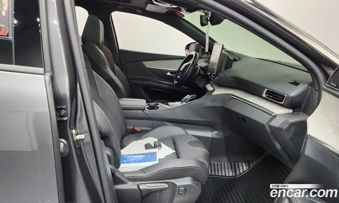 Peugeot 5008 2022 1.2 автомат (гидро), фото 16