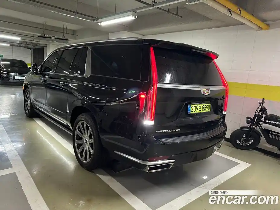 Cadillac Escalade 2021 6.2 автомат (гидро), фото 2 Cadillac Escalade 2021 6.2 автомат (гидро), фото 2