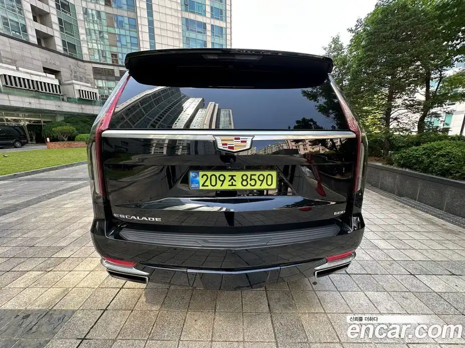 Cadillac Escalade 2021 6.2 автомат (гидро), фото 4 Cadillac Escalade 2021 6.2 автомат (гидро), фото 4