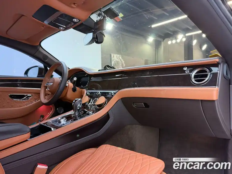 Bentley Continental 2021 4.0 автомат (гидро), фото 17