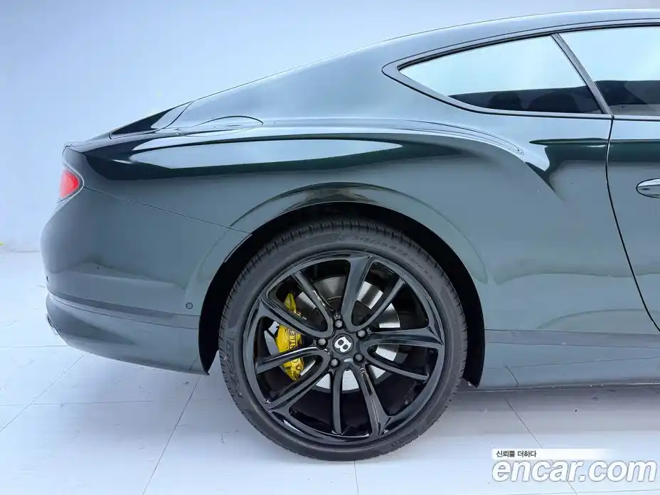 Bentley Continental 2021 4.0 автомат (гидро), фото 6