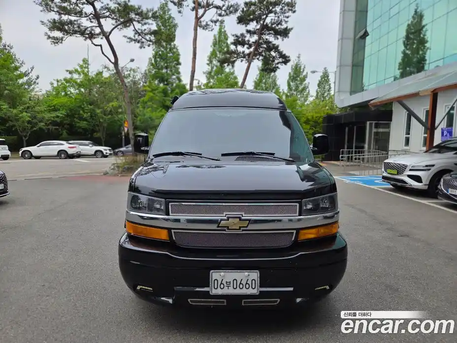 Chevrolet Express Van 2016 6.0 автомат (гидро), фото 3