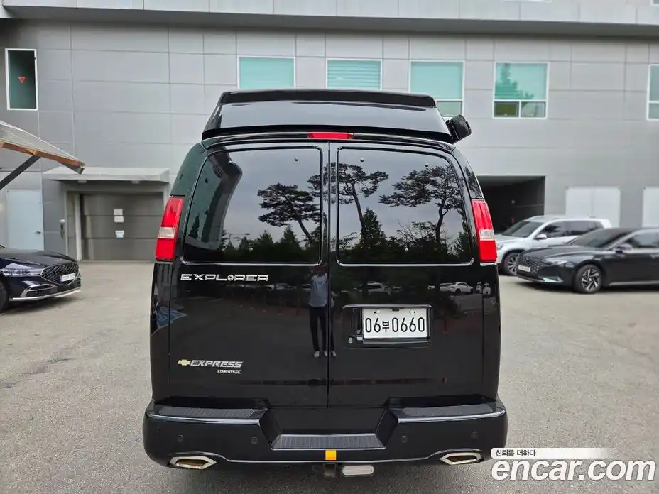 Chevrolet Express Van 2016 6.0 автомат (гидро), фото 4