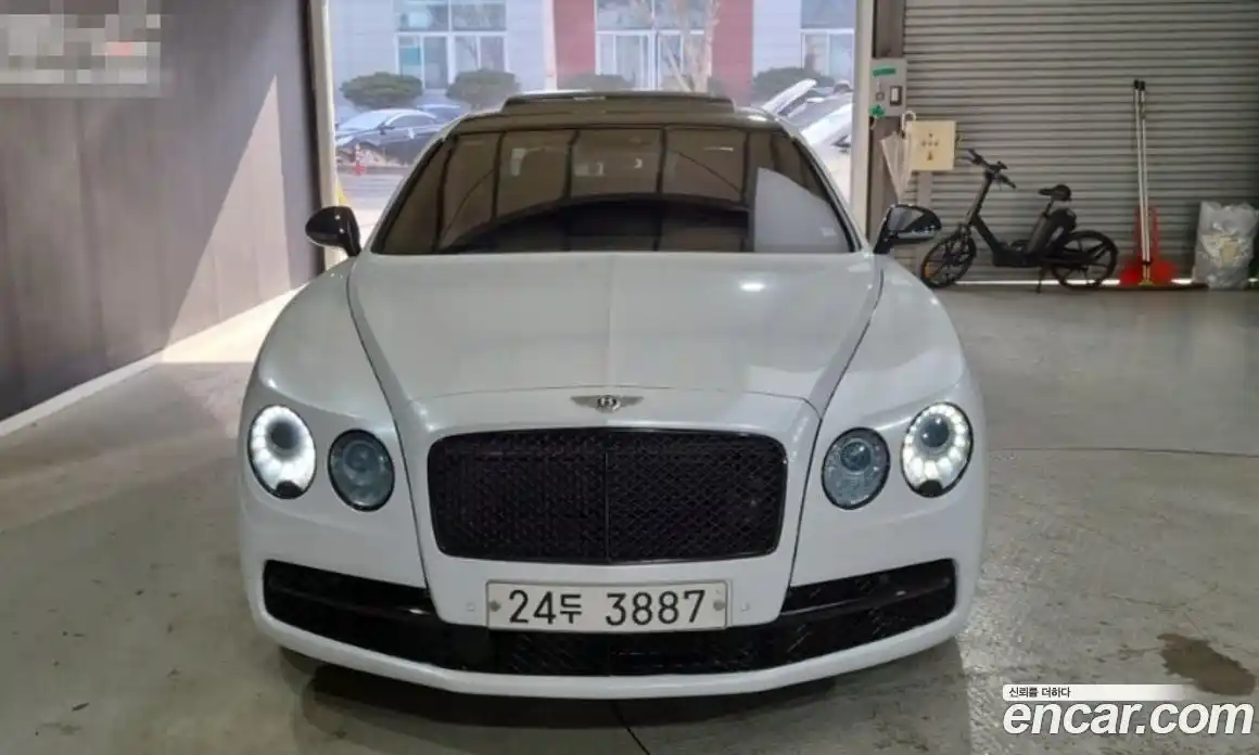 Bentley Flying Spur 2014 6.0 автомат (гидро), фото 3 Bentley Flying Spur 2014 6.0 автомат (гидро), фото 3