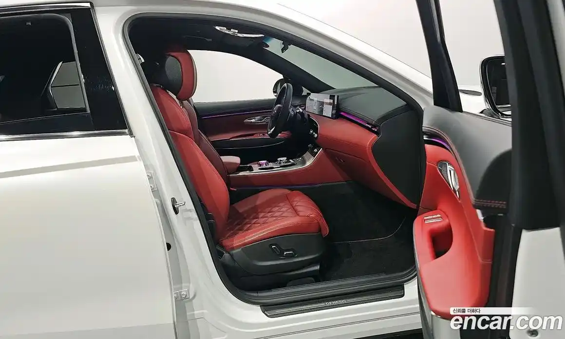 Genesis GV70 2024 2.5 автомат (гидро), фото 11
