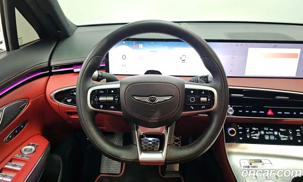 Genesis GV70 2024 2.5 автомат (гидро), фото 13
