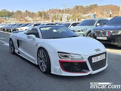 Audi R8 2015 5.2 автомат (гидро), миниатюра 3