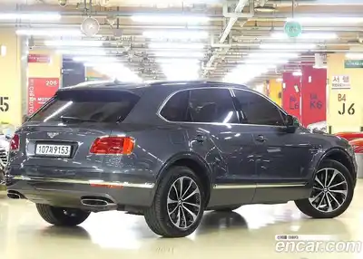 Bentley Bentayga 2017 6.0 автомат (гидро), миниатюра 3 Bentley Bentayga 2017 6.0 автомат (гидро), миниатюра 3