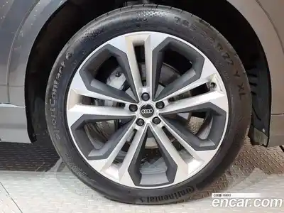 Audi Q8 2024 3.0 автомат (гидро), миниатюра 5