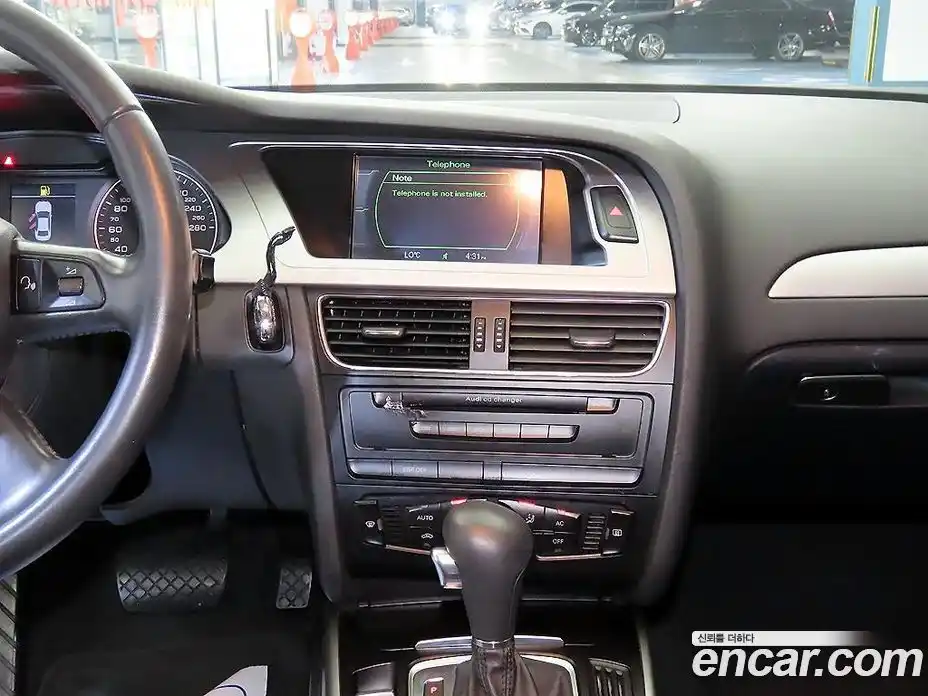 Audi A4 2009 2.0 автомат (гидро), фото 11