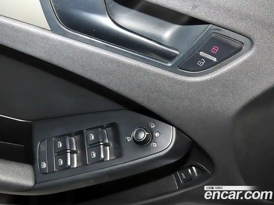 Audi A4 2009 2.0 автомат (гидро), фото 13