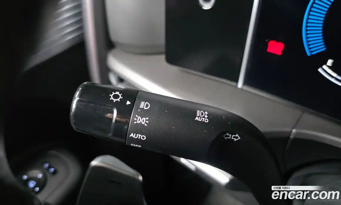 Hyundai Santa Fe 2024 2.5 автомат (гидро), фото 32