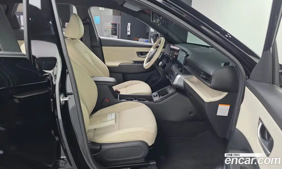 Hyundai Kona 2023 1.6 автомат (гидро), фото 11