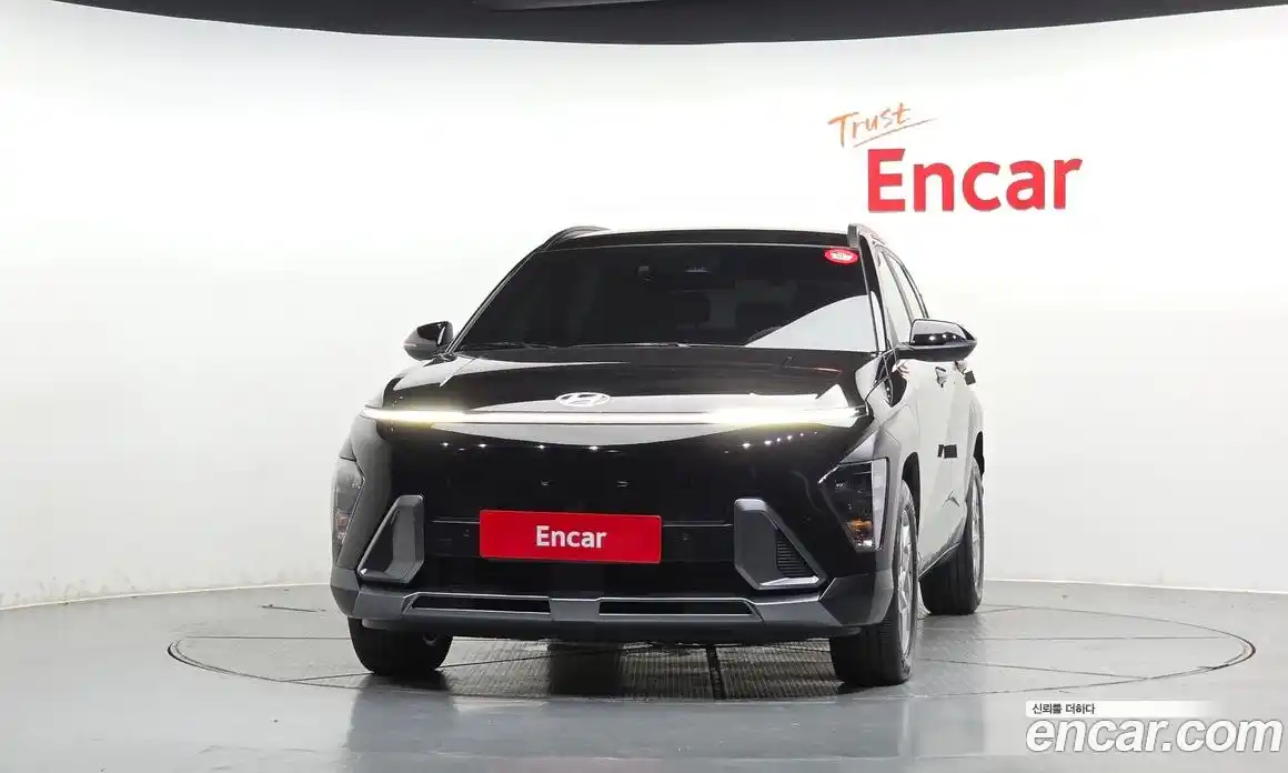 Hyundai Kona 2023 1.6 автомат (гидро), фото 3