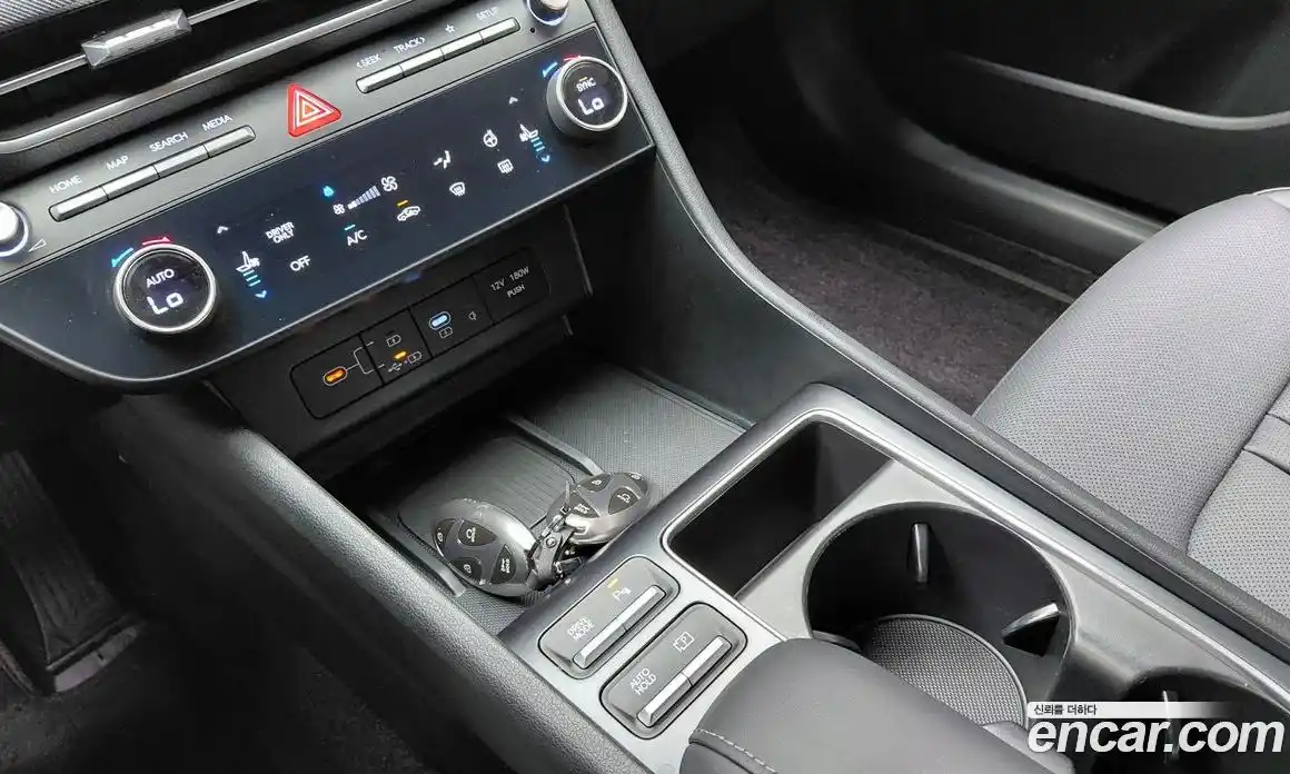 Hyundai Sonata 2024 2.0 автомат (гидро), фото 22