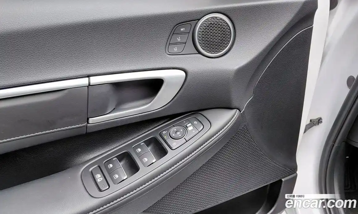 Hyundai Sonata 2024 2.0 автомат (гидро), фото 23