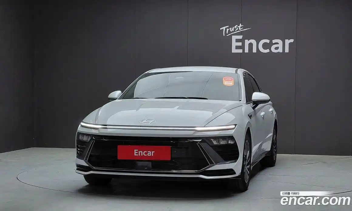 Hyundai Sonata 2024 2.0 автомат (гидро), фото 3