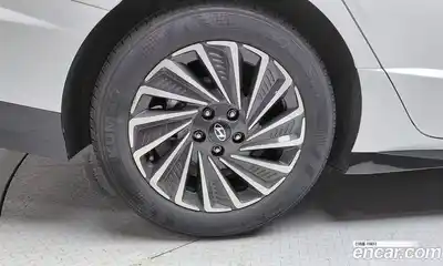 Hyundai Sonata 2024 2.0 автомат (гидро), миниатюра 5