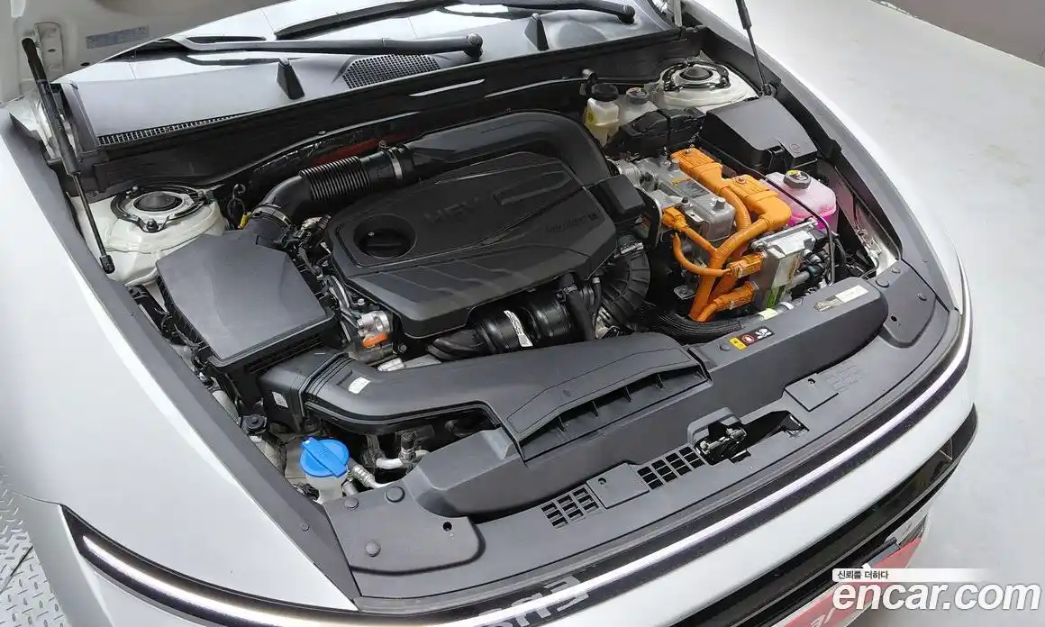 Hyundai Sonata 2024 2.0 автомат (гидро), фото 6