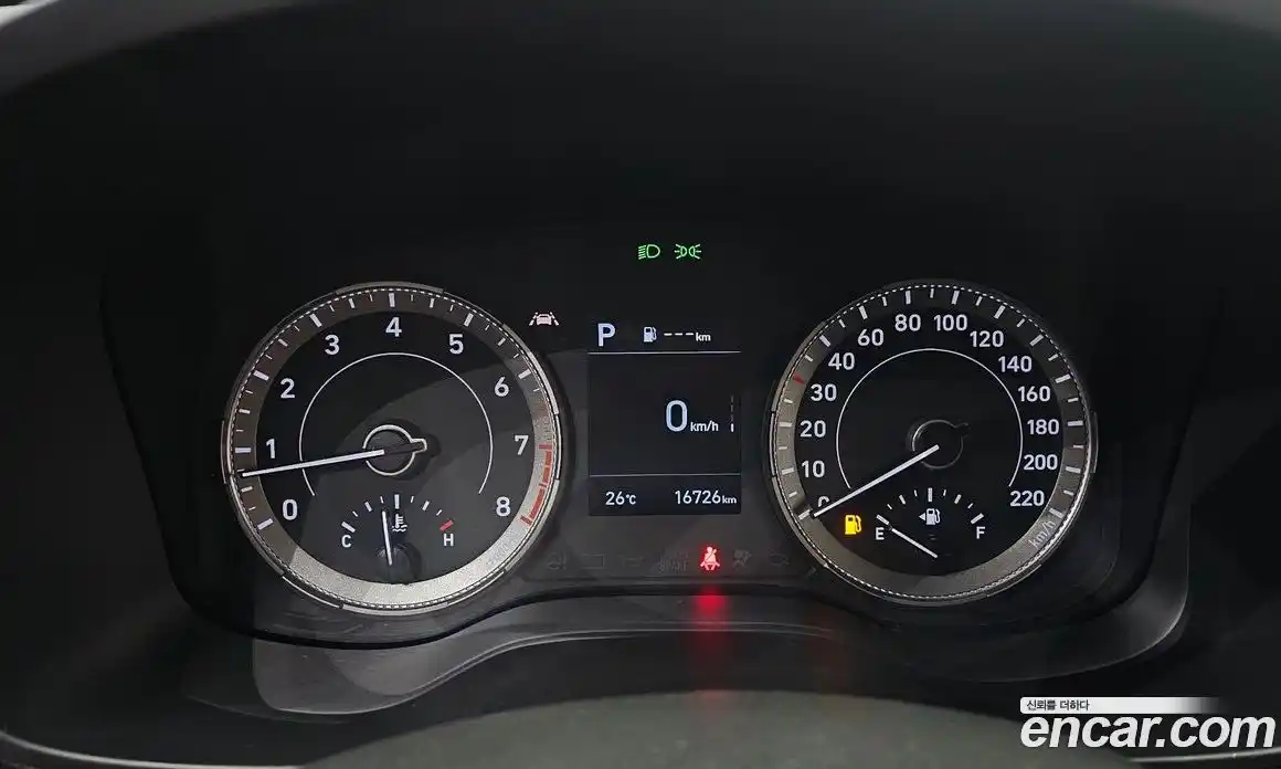 Hyundai Venue 2021 1.6 автомат (гидро), фото 11
