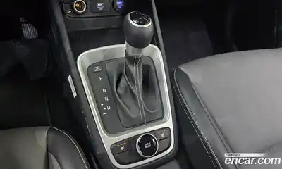 Hyundai Venue 2021 1.6 автомат (гидро), миниатюра 12