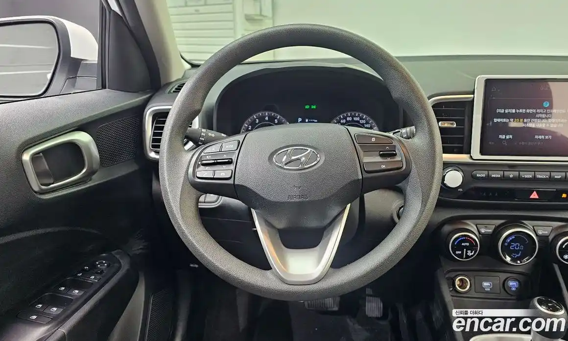 Hyundai Venue 2021 1.6 автомат (гидро), фото 19