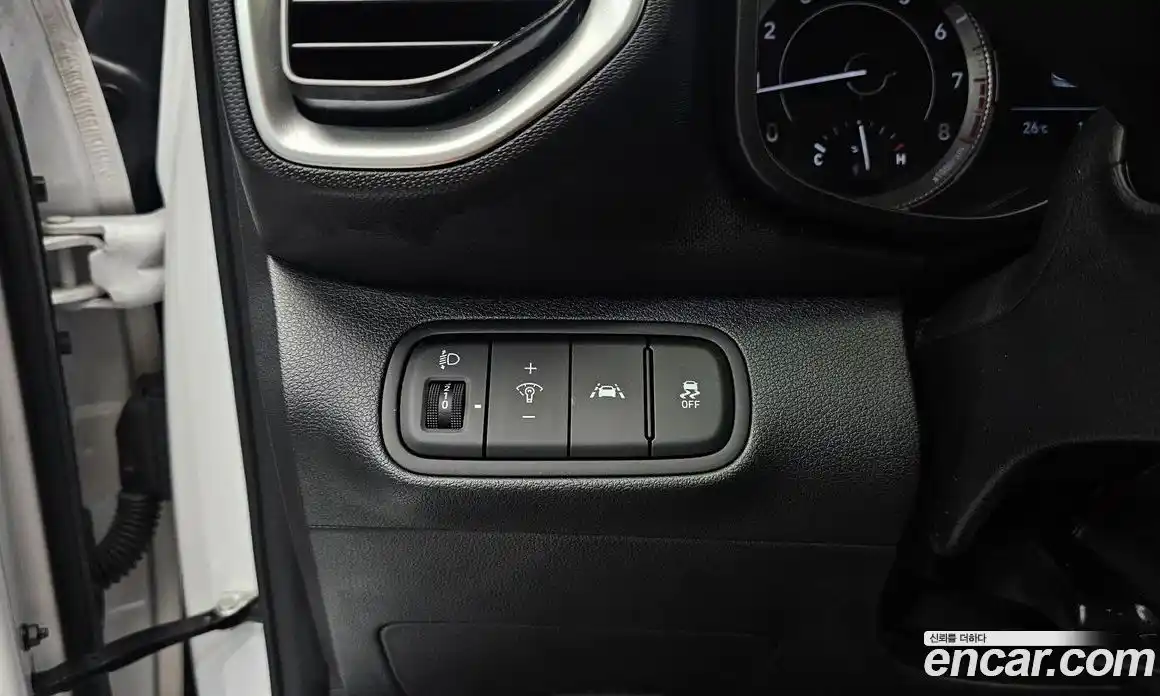 Hyundai Venue 2021 1.6 автомат (гидро), фото 25