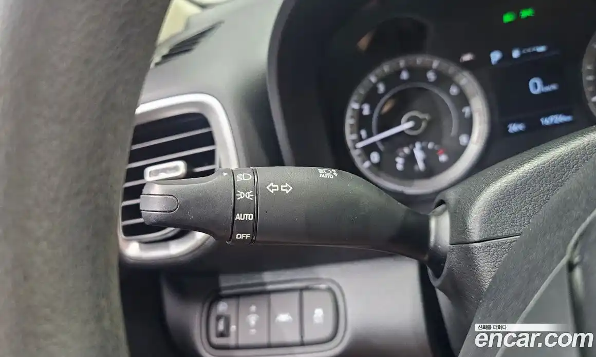 Hyundai Venue 2021 1.6 автомат (гидро), фото 27