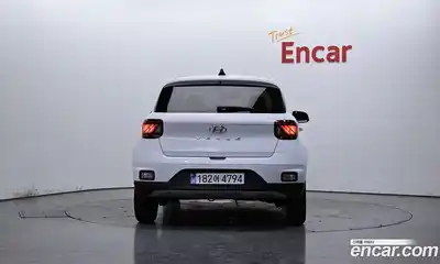Hyundai Venue 2021 1.6 автомат (гидро), миниатюра 4