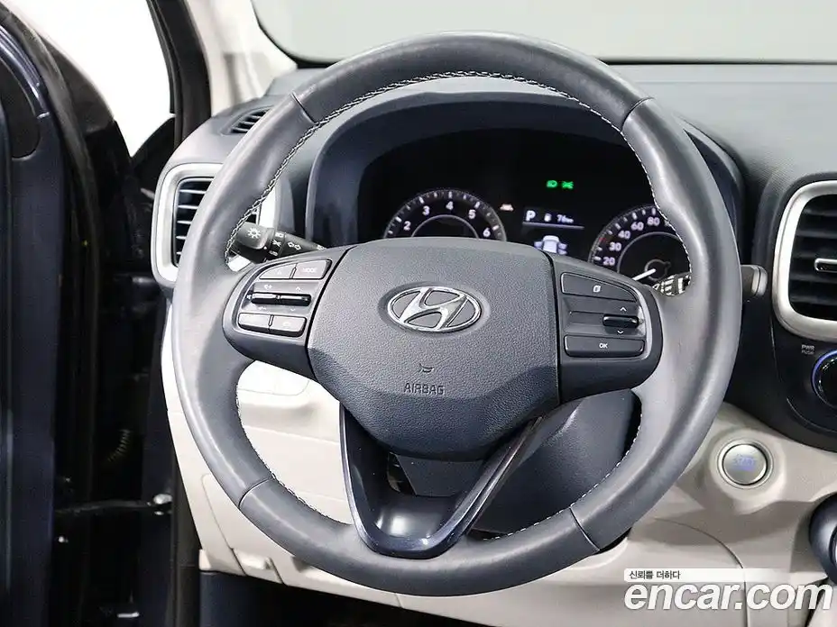 Hyundai Venue 2020 1.6 автомат (гидро), фото 13