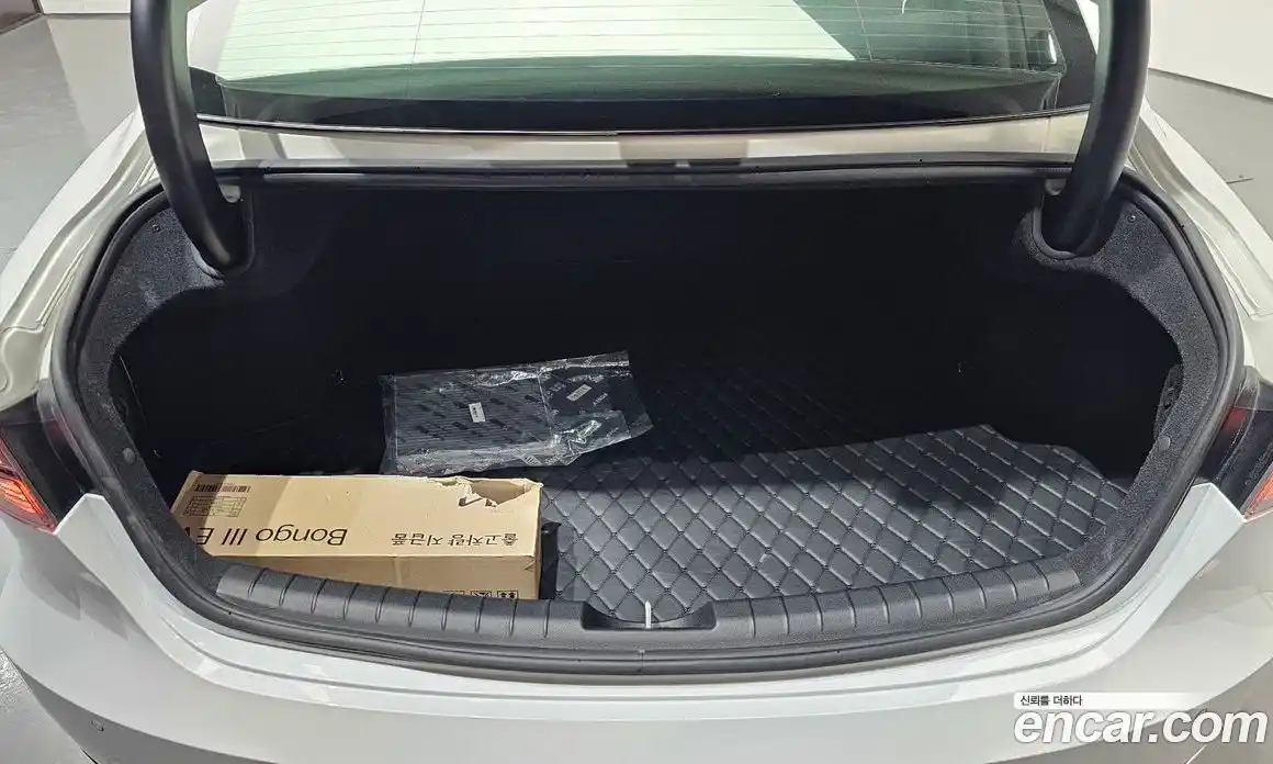 Hyundai Grandeur 2021 2.5 автомат (гидро), фото 29
