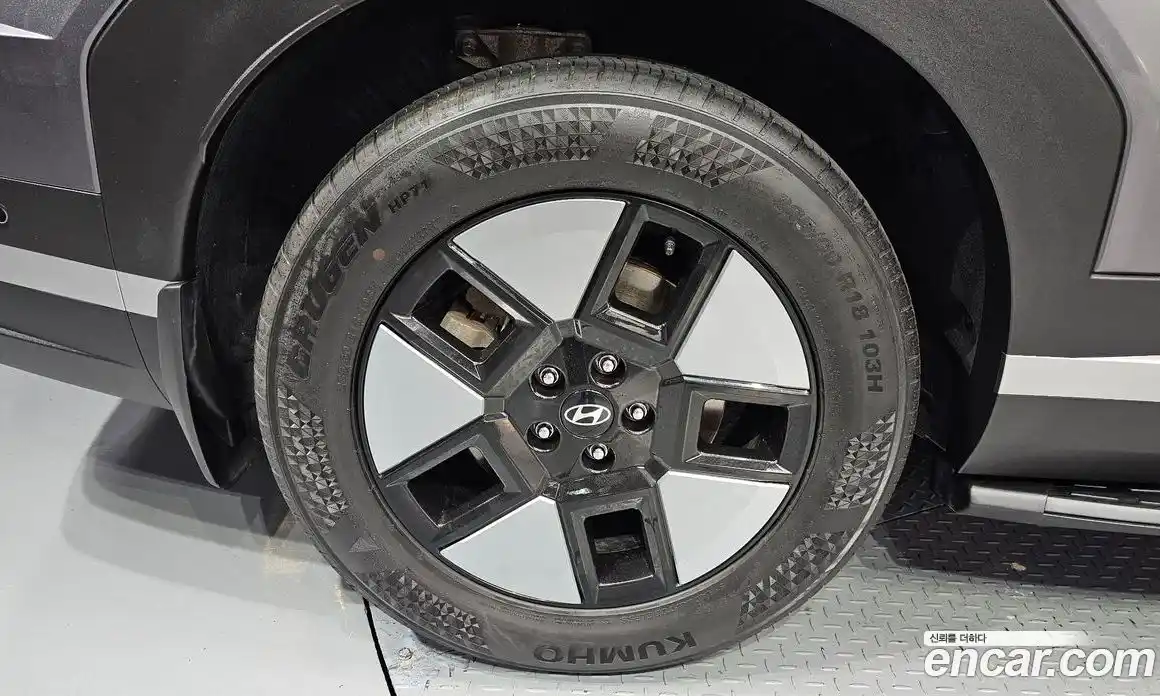 Hyundai Santa Fe 2024 1.6 автомат (гидро), фото 5