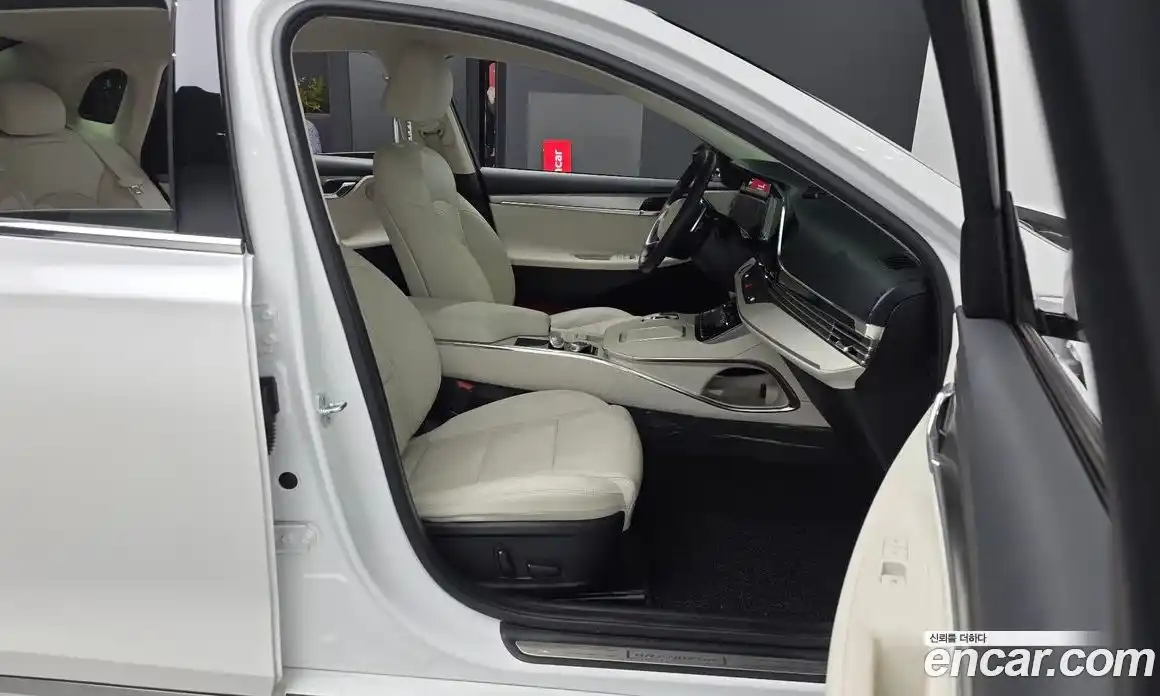 Hyundai Grandeur 2022 2.5 автомат (гидро), фото 11