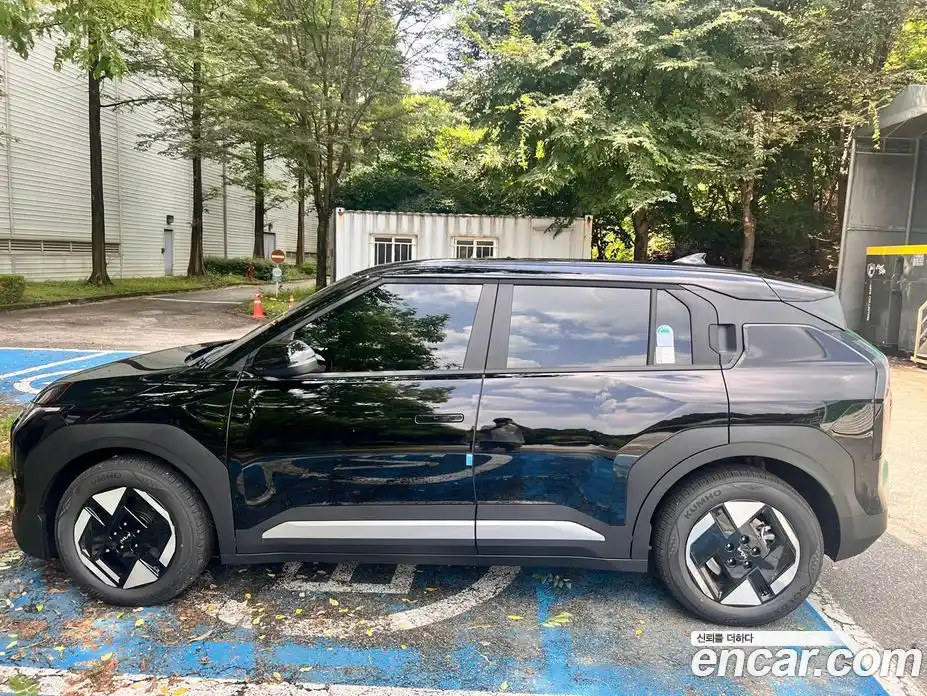 Kia EV3 2025 автомат (гидро), фото 3