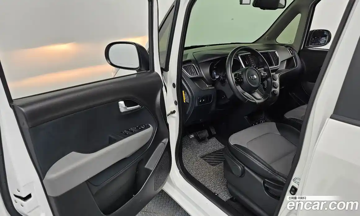 Kia Ray 2021 1.0 автомат (гидро), фото 10