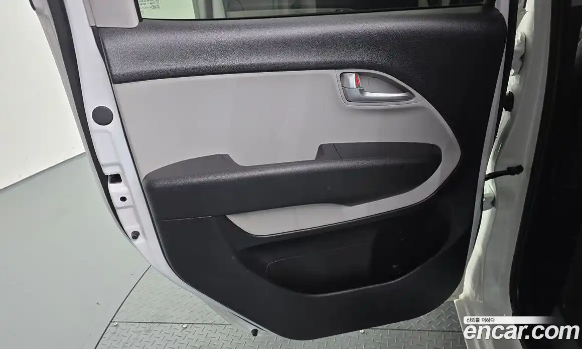 Kia Ray 2024 1.0 автомат (гидро), фото 15